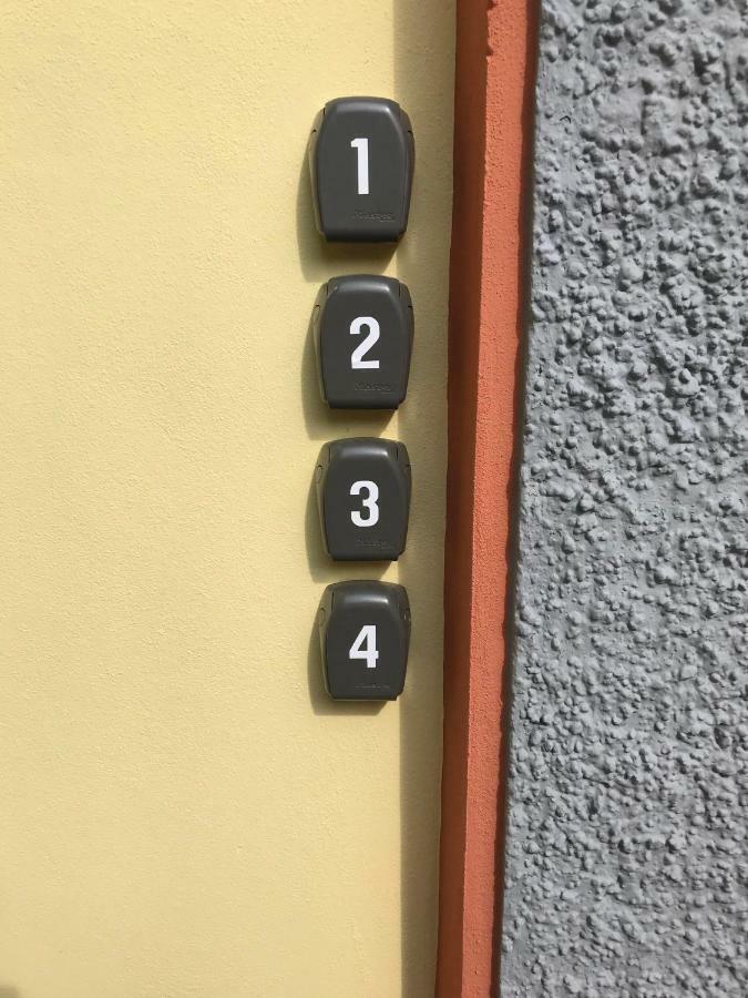 Casa Patrizia Hotell Gravellona Toce Eksteriør bilde